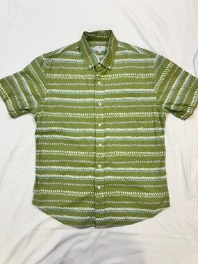 True Craft Green Striped Short-Sleeve Button-Up Shirt